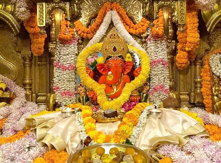 Divine Shri Siddhivinayak Ganpati Image Download HD Divine Shri Siddhivinayak Ganpati Image Download HD